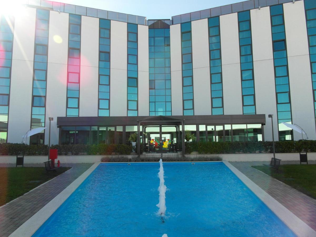 Hotel Ibis Styles Milano Melegnano Carpiano Exteriér fotografie