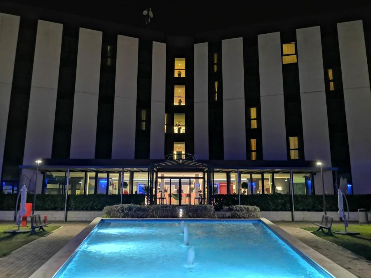 Hotel Ibis Styles Milano Melegnano Carpiano Exteriér fotografie